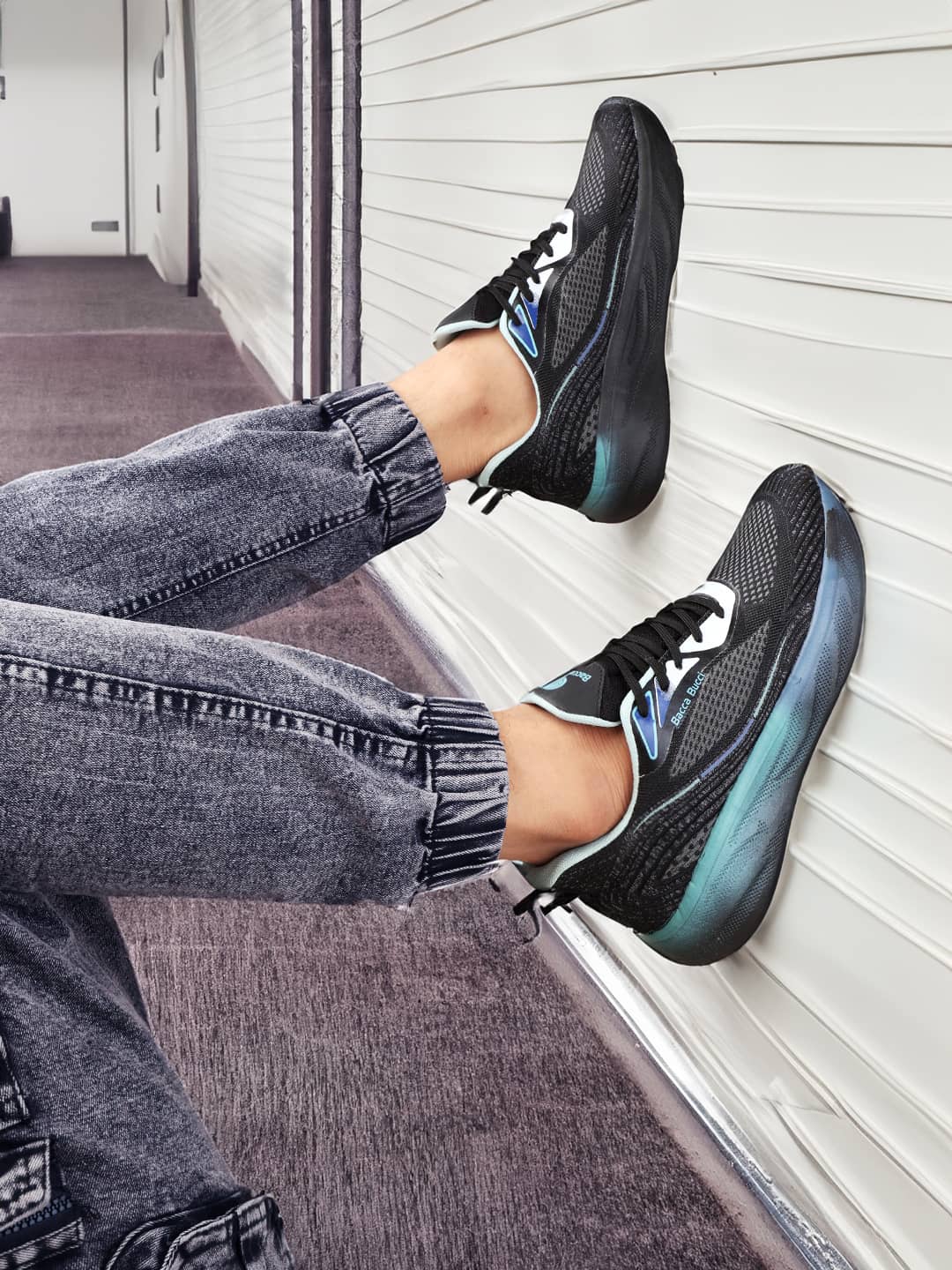 black sport shoes for men, active shoes for men, good sport shoes for men