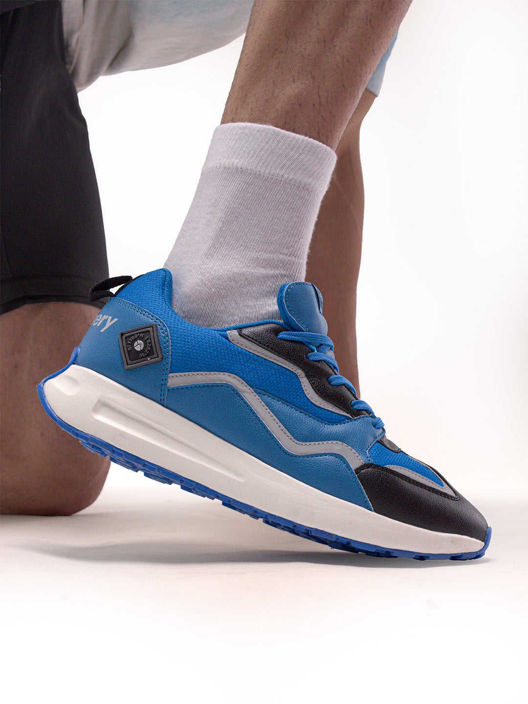 Bacca Bucci × Discovery – Venture Sneakers | Experience the World Collection